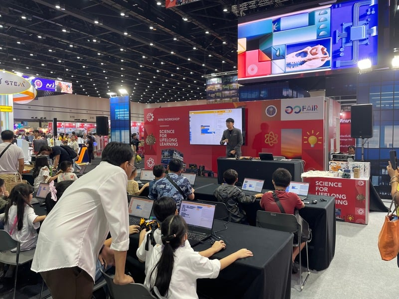 โครงการเวิร์กชอปเขียนโปรแกรม Micro:bit สำหรับเยาวชน - Image 2